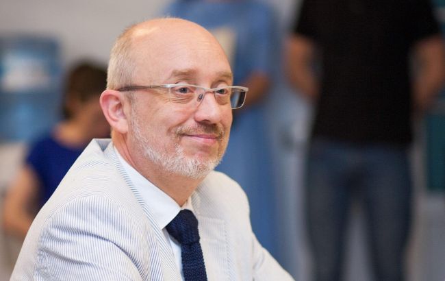 Прекращение огня нужно для начала диалога о будущем Донбасса, - Резников