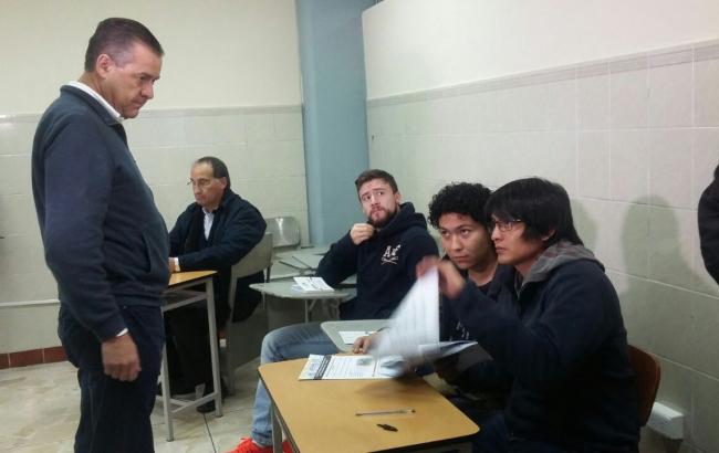 В Еквадорі проходить другий тур президентських виборів