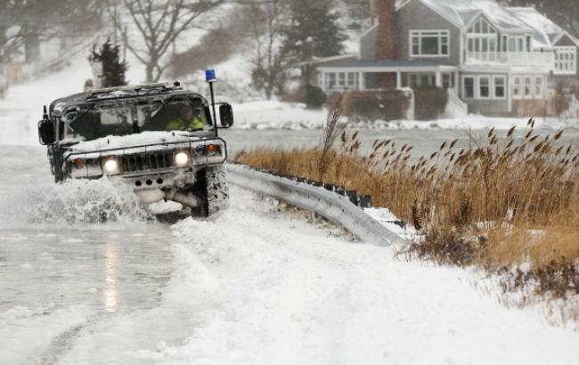 В США из-за снегопада в штате Нью-Йорк погибли 12 человек