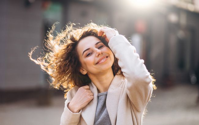 Як налаштувати мозок на щастя: психіатр назвала 12 щоденних звичок, що змінюють життя