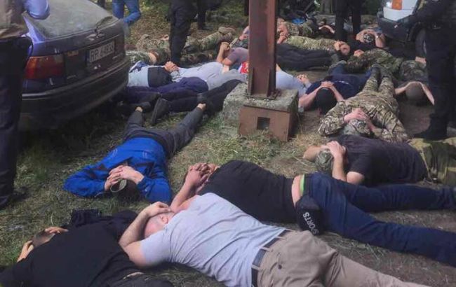 Аваков объявил "жесткую линию" борьбы с рейдерами в Украине