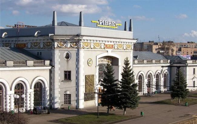 Правоохранители задержали мужчину, намеревавшегося взорвать железнодорожный вокзал в Ровно