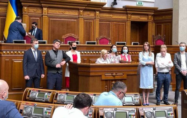 Половина нардепов "Голоса" заявила о создании нового объединения. В партии отреагировали