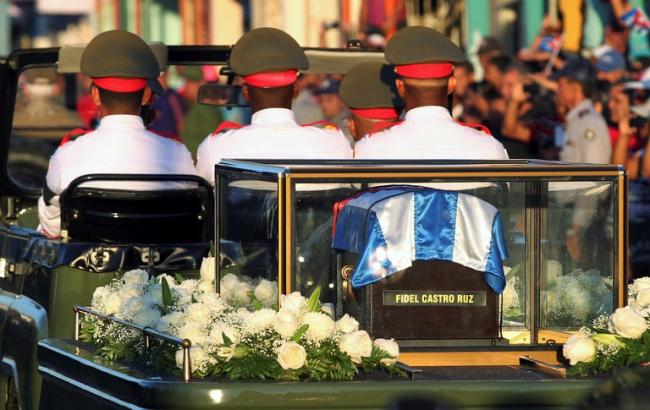 На Кубі поховали Фіделя Кастро