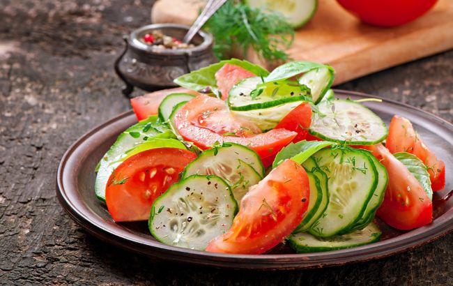 Головний міф про салат з огірків і помідорів спростовано