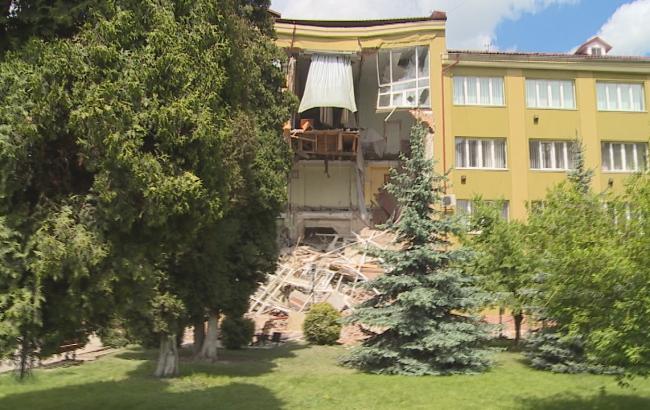 В Івано-Франківській області обвалилася стіна коледжу