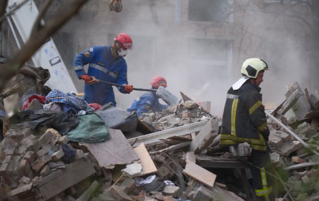 У Києві до 90 зросла кількість постраждалих внаслідок російського удару