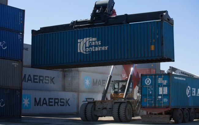 ЄС ввів санкції проти однієї з найбільших транспортних компаній Росії