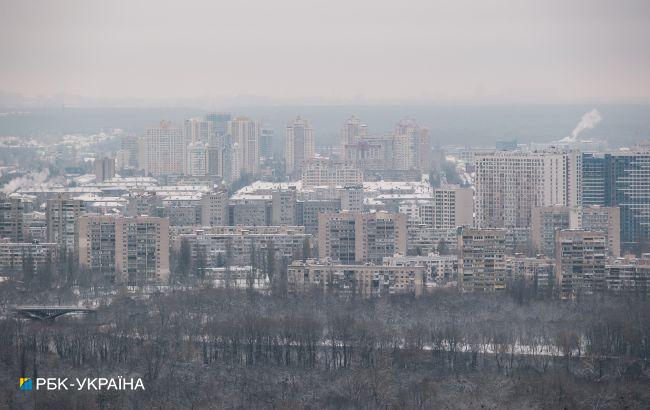 Столицю накрив туман: КМДА звернулася до водіїв та пішоходів