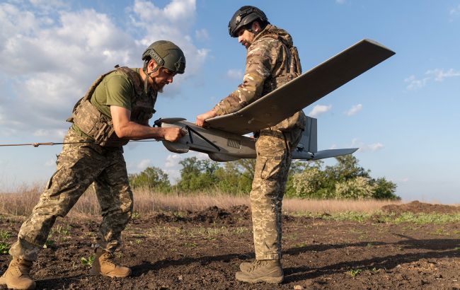 Разведчики отправили оккупантам "горячие" послания ко Дню независимости Украины (видео)
