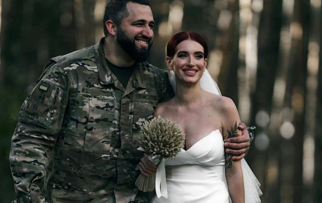 "Була в жахливому стані": снайперка Євгенія Емеральд зізналась, коли пішла від чоловіка