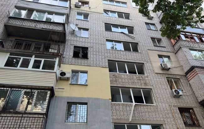 Росіяни вдарили по Дніпру і Павлограду: в ОВА показали фото наслідків