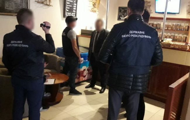 У Хмельницькій області затримали на хабарі прокурора