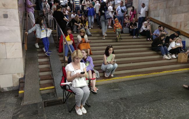 У Києві знову вибухи: працюють сили ППО