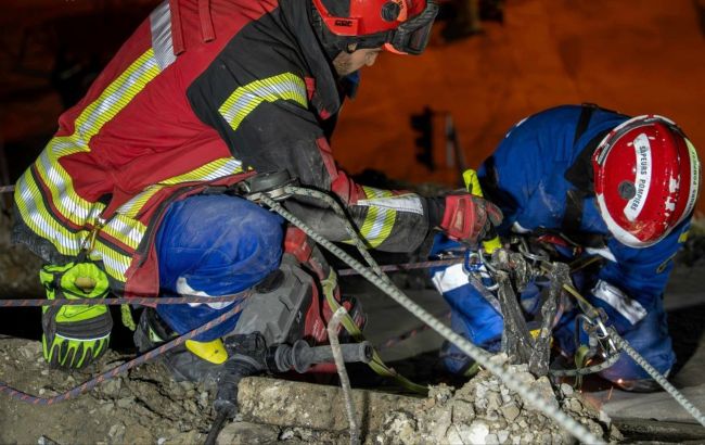 У центрі Києва завершили розбір завалів після удару "Шахедів" три доби тому