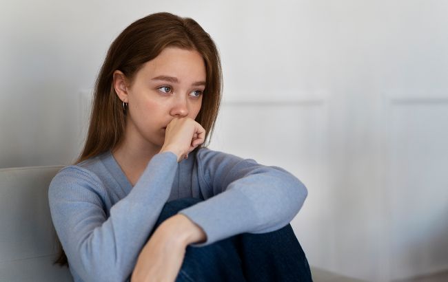 Як працює ваш мозок у стані стресу: ось, як повернути ясність мислення за 5 кроків