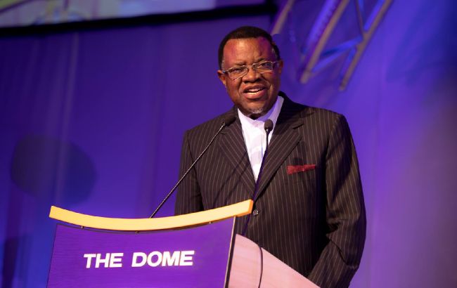 Помер президент Намібії: йому було 82 роки