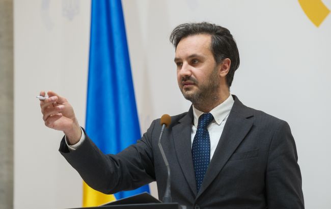 МИД об участии Сербии на параде Путина: будут маршировать с военными преступниками