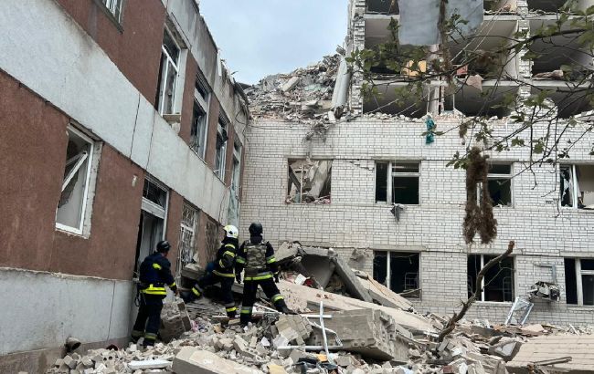 В Чернигове завершили спасательную операцию после ракетного удара россиян