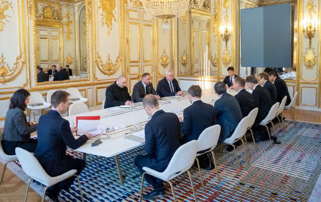 Переговоры Украины с представителями "коалиции решительных" в Париже: первые подробности