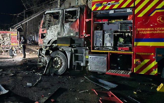 У поліції показали повторний удар по Харкову, внаслідок якого загинули рятувальники