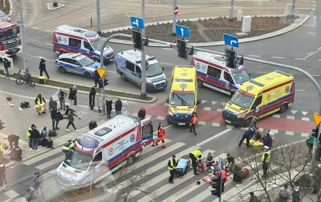 Наїзд авто на натовп у Польщі: серед постраждалих є шестеро українців