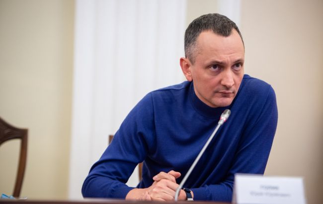 Советник премьера Голик предложил план, как построить сотни школ, садиков и стадионов