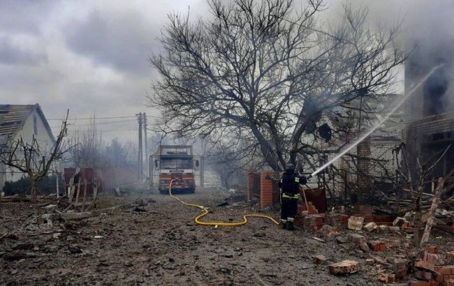 Пожары, разрушения и раненые: РФ массированно ударила по Днепропетровщине (фото)