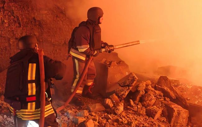 РФ атакувала південь Одещини дронами: сталася пожежа на енергооб&rsquo;єкті (фото)