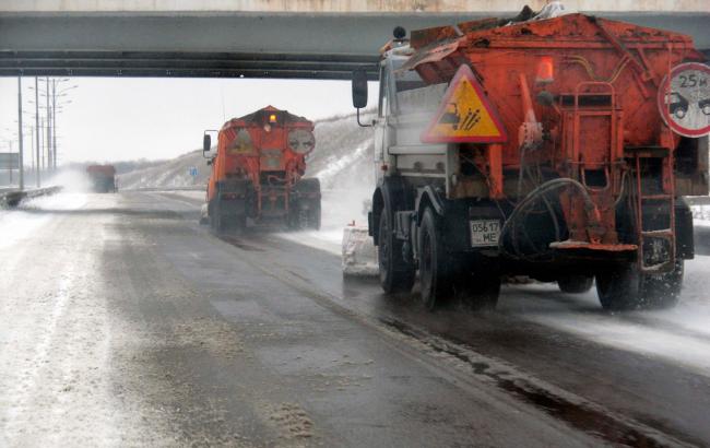 Непогода в Украине: в "Укравтодоре" сообщили о ситуации на дорогах