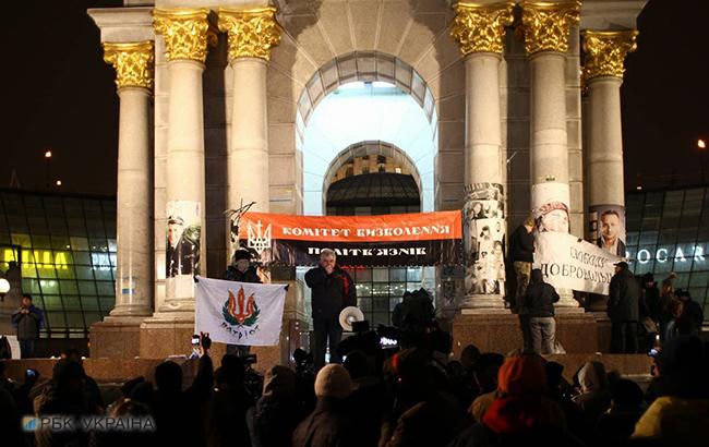 На Майдане собрались около 60 активистов общественных организаций