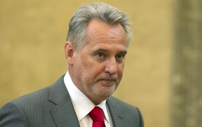 Печерский суд Киева отменил арест активов химзавода Фирташа "Ривнеазот"