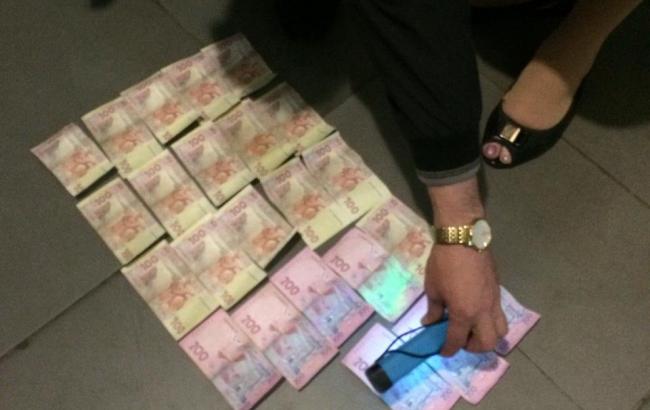 Во Львовской области осудили инспектора таможни из-за взятки