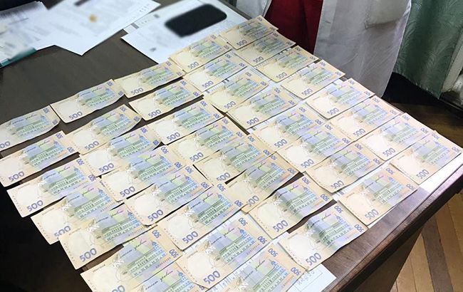 В Киеве разоблачили врачей на вымогательстве взяток у онкобольных пациентов