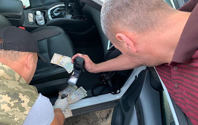 В Донецкой области подполковника погранслужбы задержали на взятке