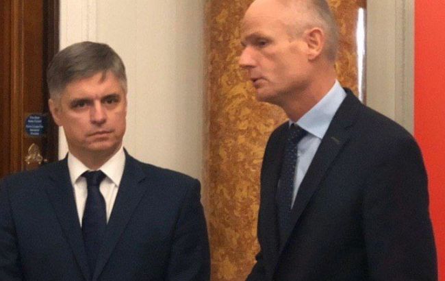 Пристайко с главой МИД Нидерландов обсудили катастрофу МН17