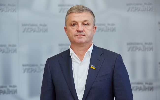 Мороз: сначала надо прекратить войну, а потом рассматривать закон о земле