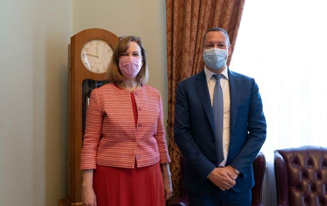 Кредит МВФ: глава НБУ обсудил с руководителем посольства США условия сотрудничества