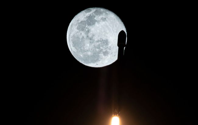 SpaceX вивела на орбіту ще півсотні супутників Starlink: відео запуску ракети