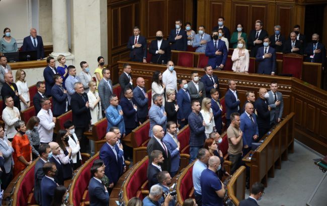 "Слуги народу" почали збір підписів для виключення з фракції Трухіна і Кузьміних