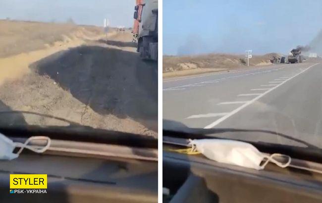 В Херсоне оккупанты стреляют по гражданским машинам (видео)