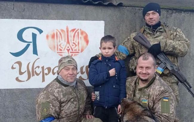 В Борисполе 5-классник Максим пешком пришел записываться в тероборону (фото)