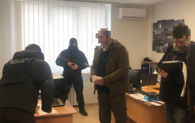 ​​Обустраивал позиции оккупантов в Буче. Еще одному коллаборанту сообщили подозрение