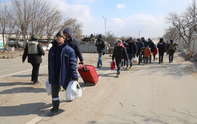 Мешканців Маріуполя можуть евакуювати вже сьогодні: що відомо
