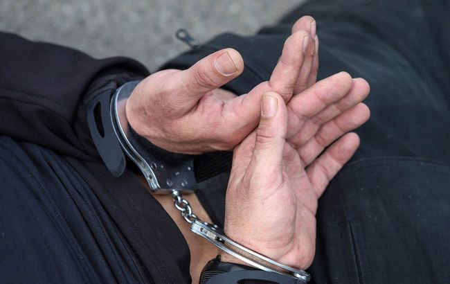 У Миколаївській області шахрай здавав переселенцям неіснуючі квартири. Його очікує суд