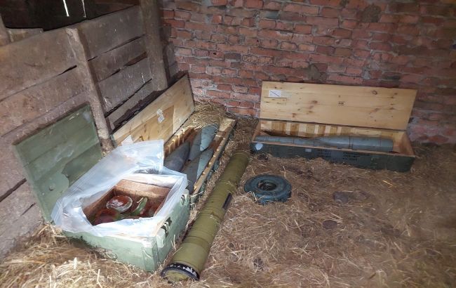 У Київській області виявили схрон зброї російських окупантів