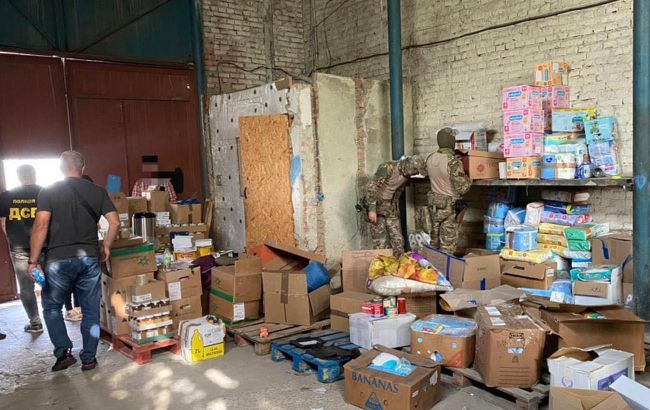 В Ровенской области мужчина организовал масштабную схему по продаже гуманитарки