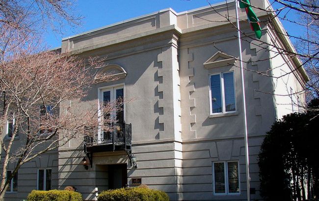 У Вашингтоні обстріляли авто посольства Азербайджану у США