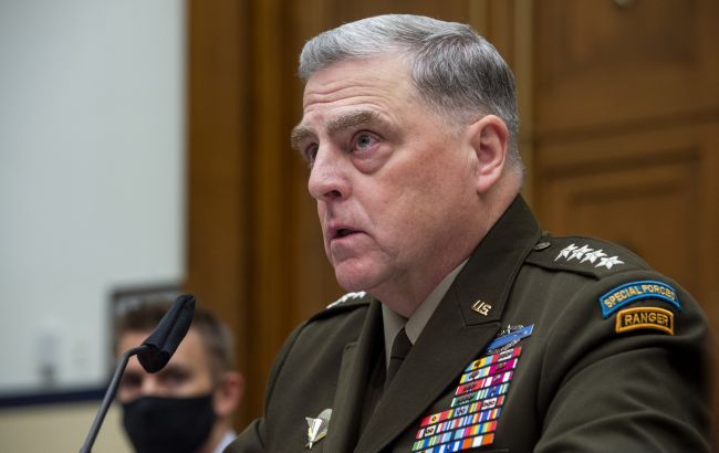 США бачать перші ознаки відходу росіян з Херсона, - генерал Міллі