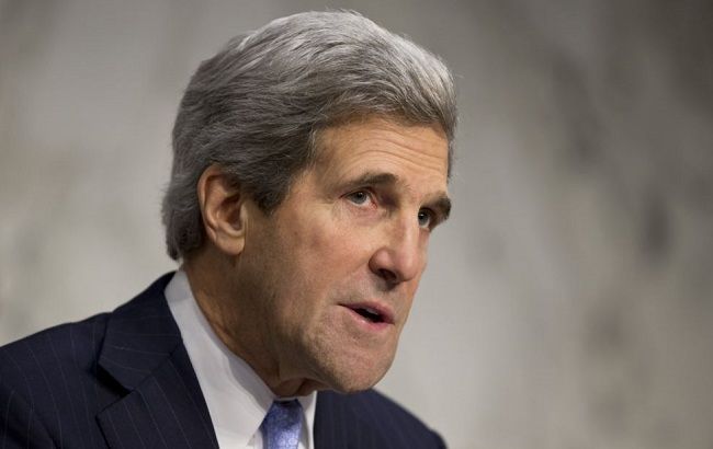 РФ нужно заняться экономикой, а не демонстрацией военной силы, - Керри